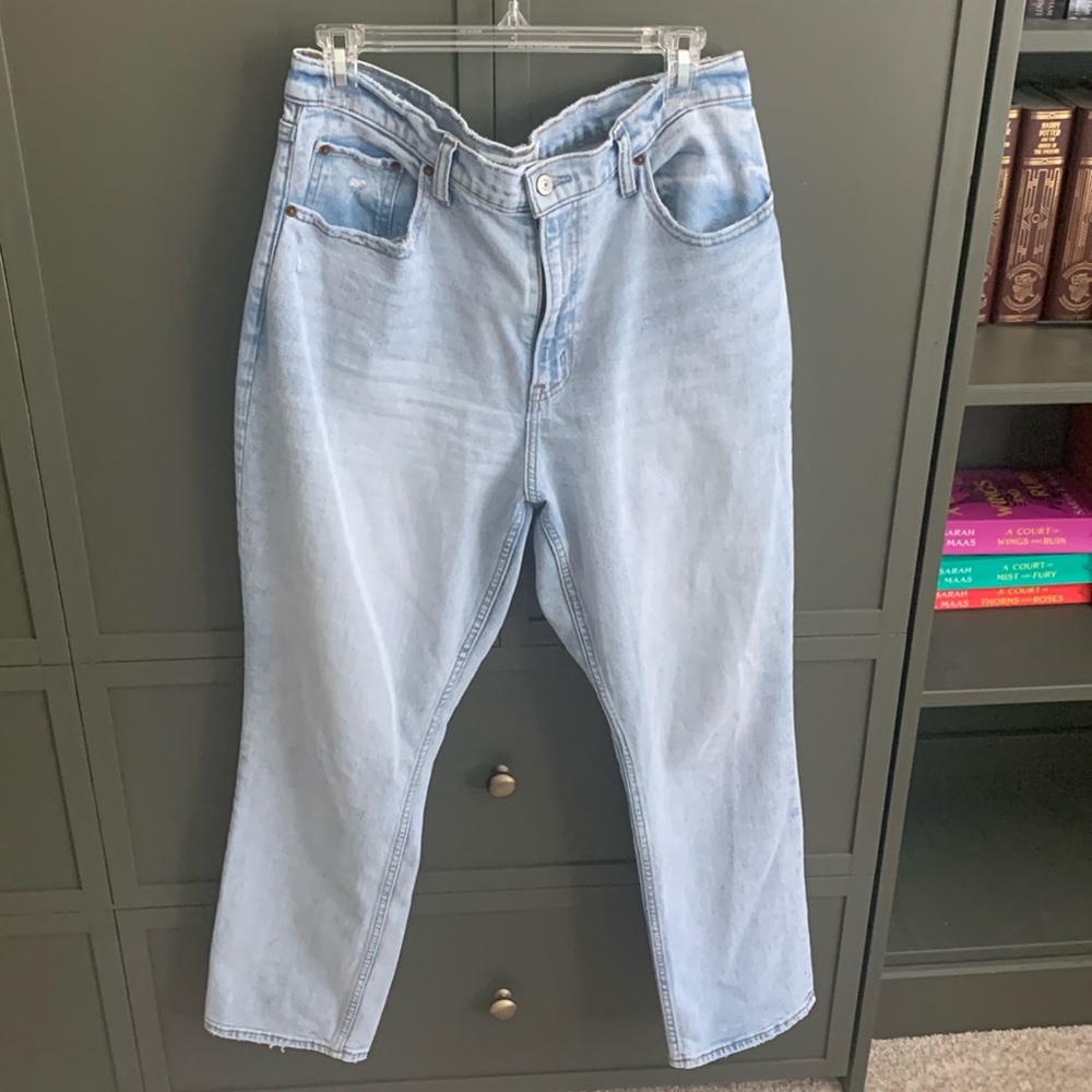 Abercrombie & Fitch The 90s Slim Straight Ultra High Rise Size 31 / 12s